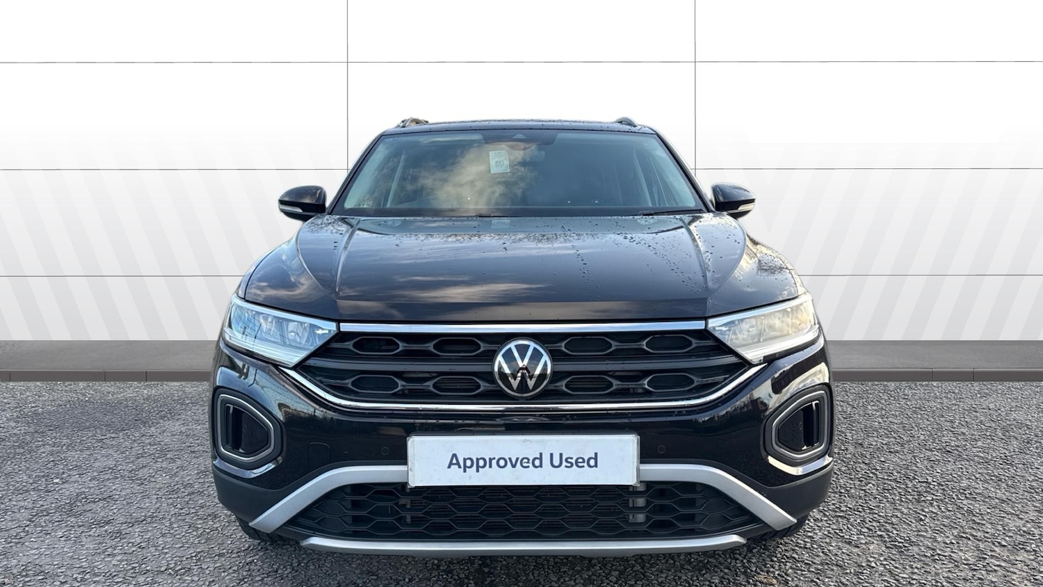 Used Volkswagen T-Roc 2025 for sale - 77323785: Photo 3