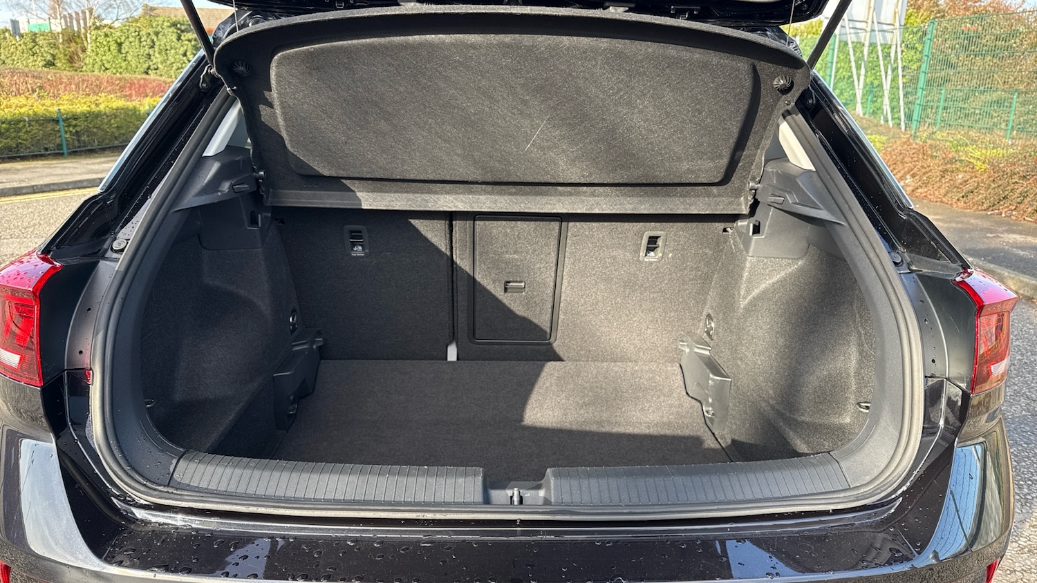 Used Volkswagen T-Roc 2025 for sale - 77323785: Photo 4