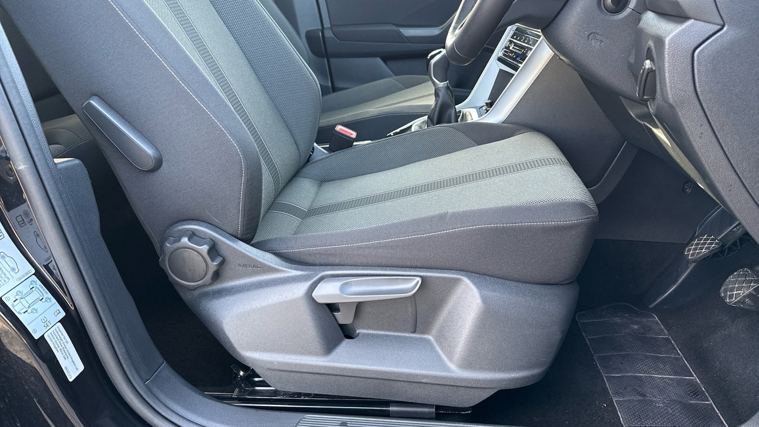 Used Volkswagen T-Roc 2025 for sale - 77323785: Photo 44