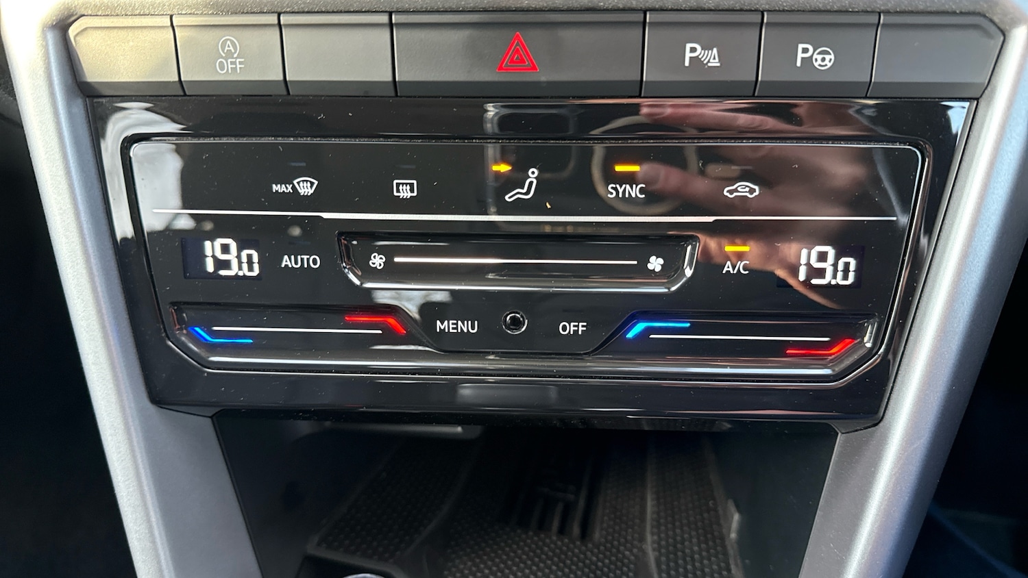 Used Volkswagen T-Roc 2025 for sale - 77323785: Photo 49