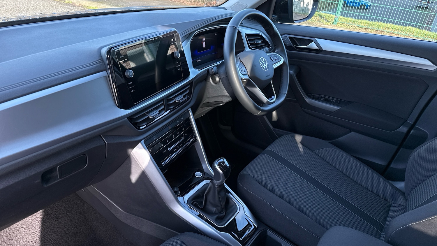 Used Volkswagen T-Roc 2025 for sale - 77323785: Photo 9