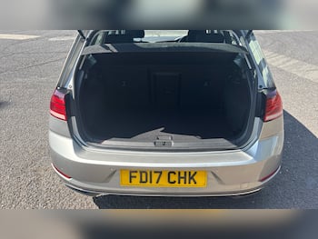 Used Volkswagen Golf 2017 for sale - 79524800: Photo