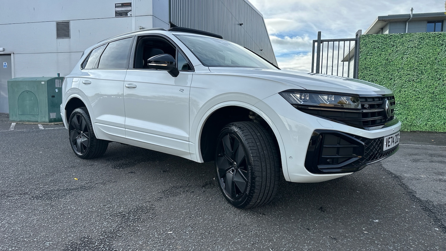 Used Volkswagen Touareg 2025 for sale - 77435619: Photo 35