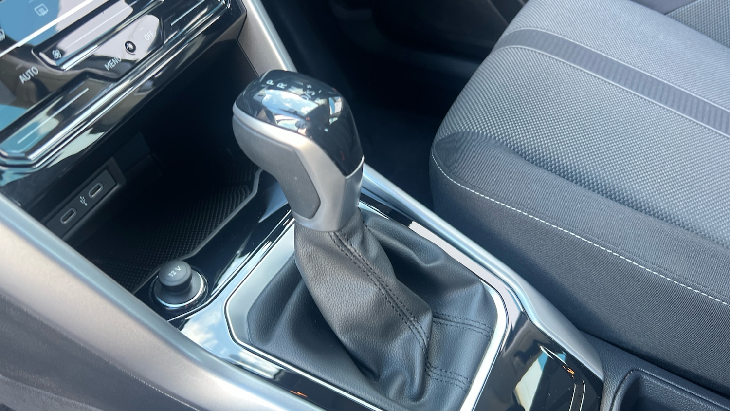 Used Volkswagen T-Roc 2023 for sale - 78094916: Photo 13