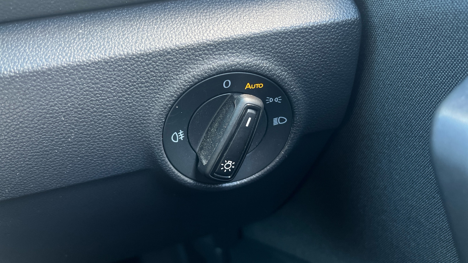 Used Volkswagen T-Roc 2023 for sale - 78094916: Photo 31