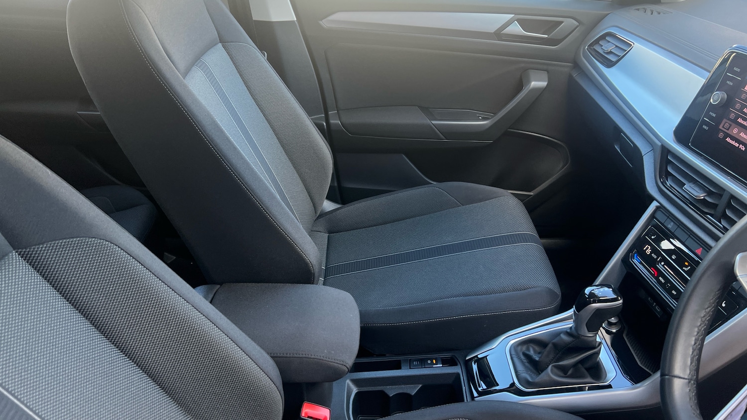 Used Volkswagen T-Roc 2023 for sale - 78094916: Photo 34