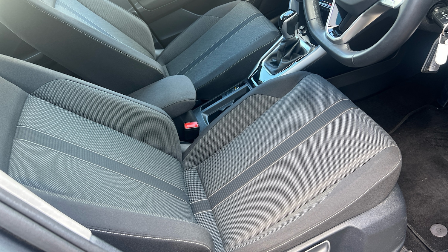 Used Volkswagen T-Roc 2023 for sale - 78094916: Photo 35