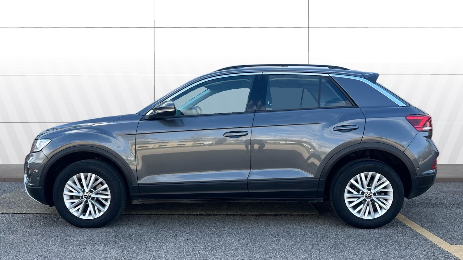 Used Volkswagen T-Roc 2023 for sale - 78094916: Photo 5