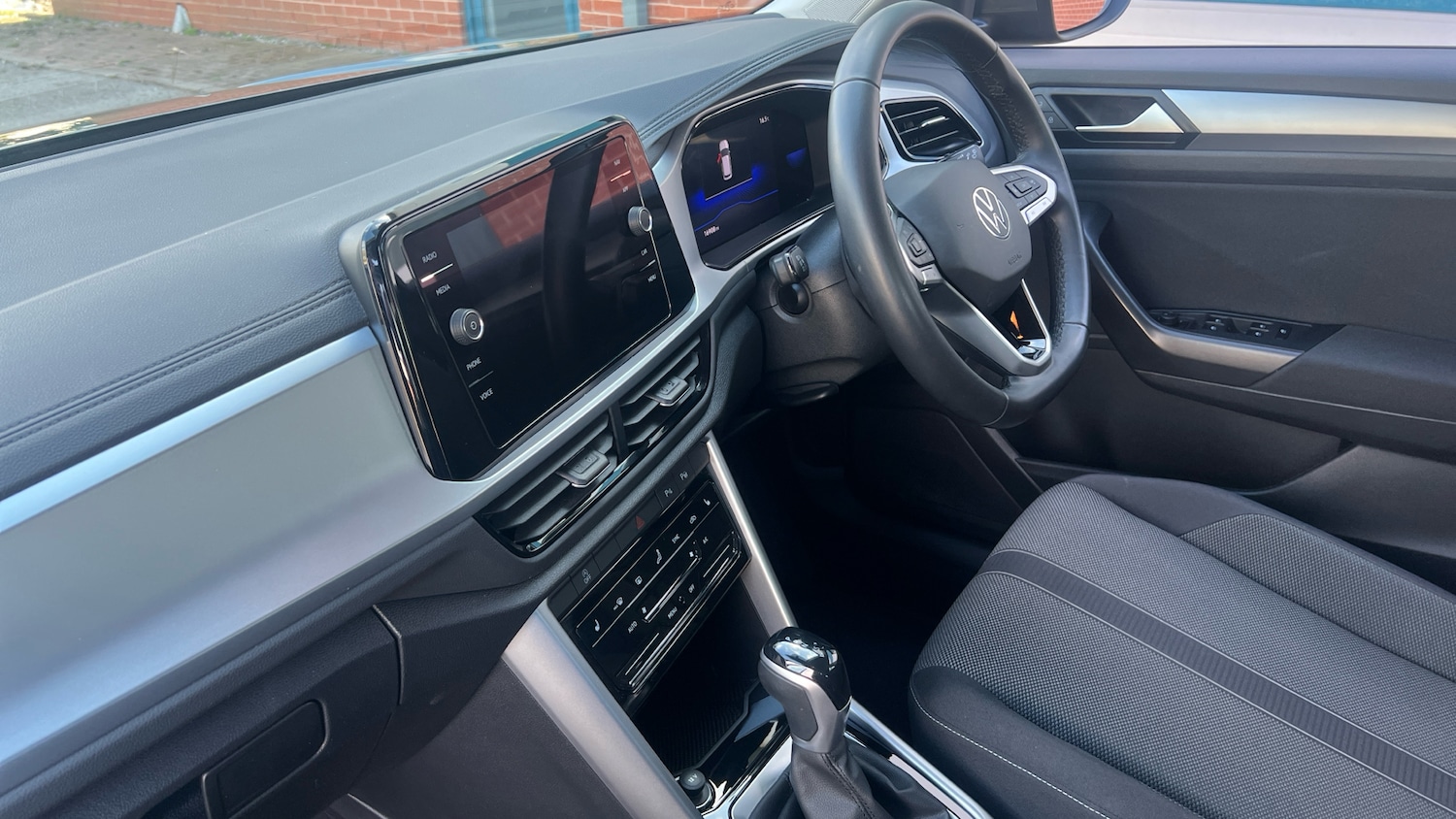 Used Volkswagen T-Roc 2023 for sale - 78094916: Photo 9