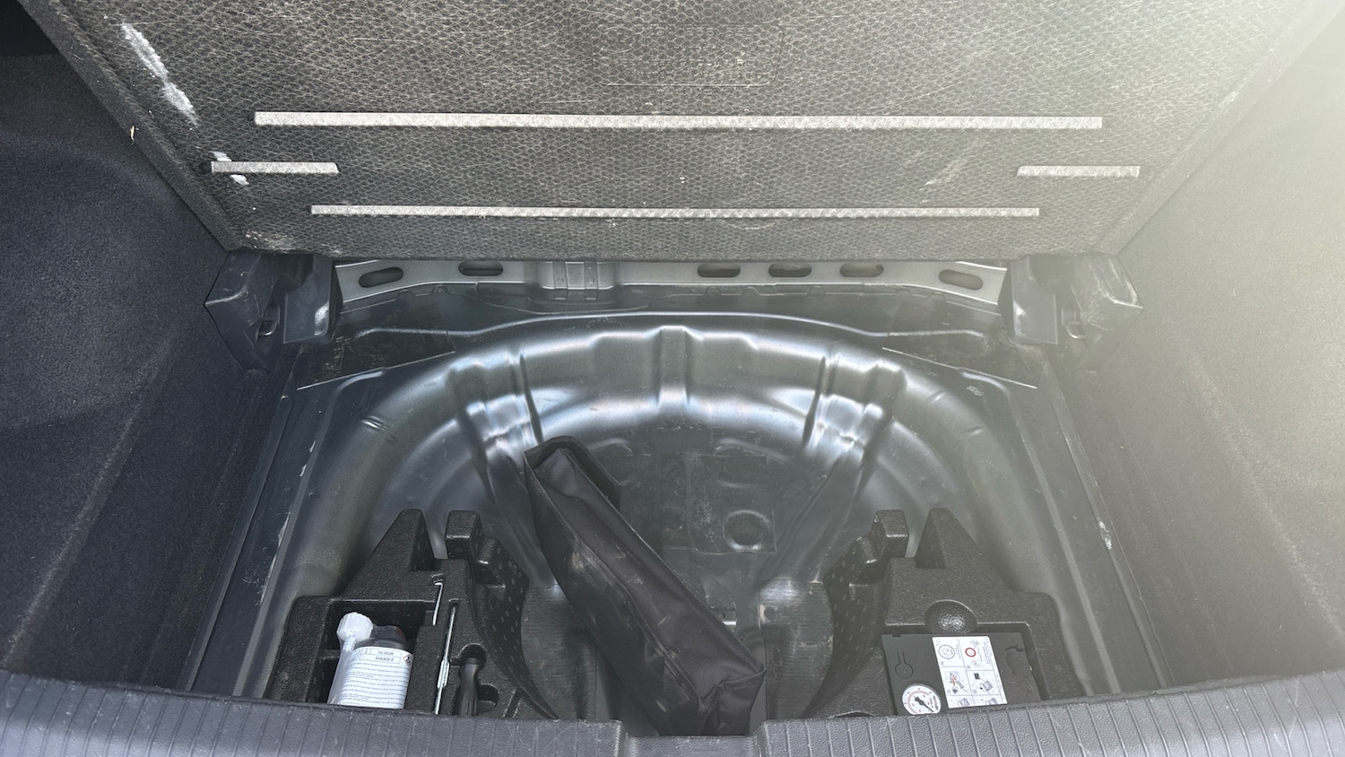 Used Volkswagen T-Roc 2023 for sale - 76649922: Photo 21