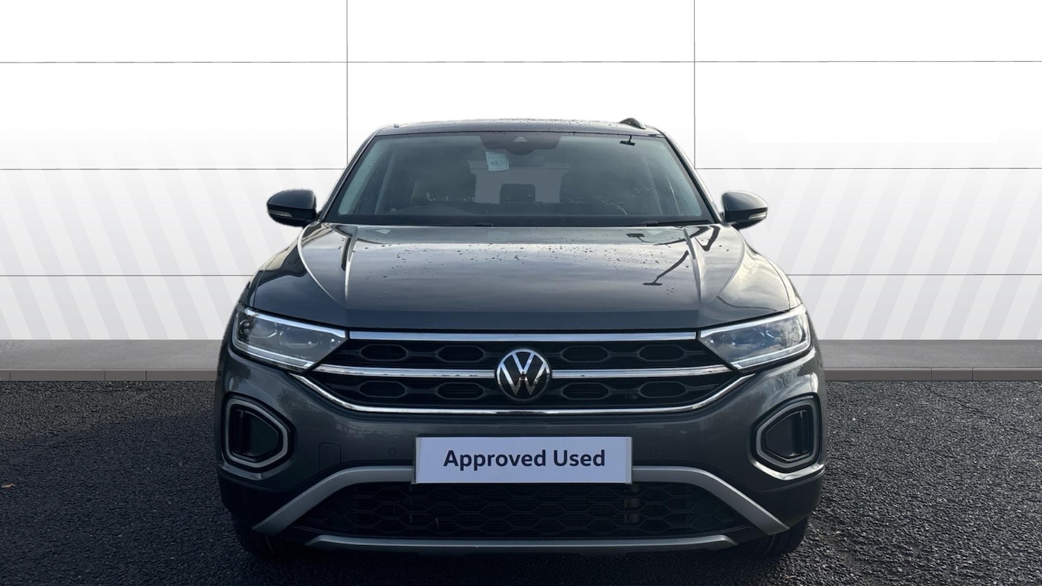 Used Volkswagen T-Roc 2023 for sale - 76649922: Photo 3