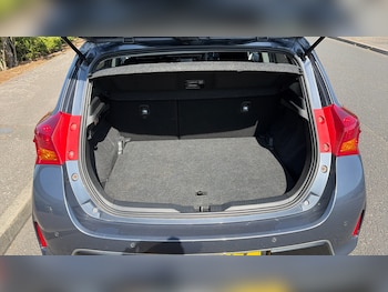Used Toyota Auris 2015 for sale - 79457309: Photo