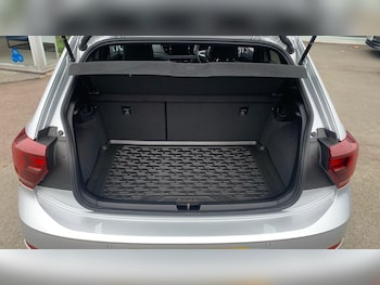 Used Volkswagen Polo 2024 for sale - 75627091: Photo