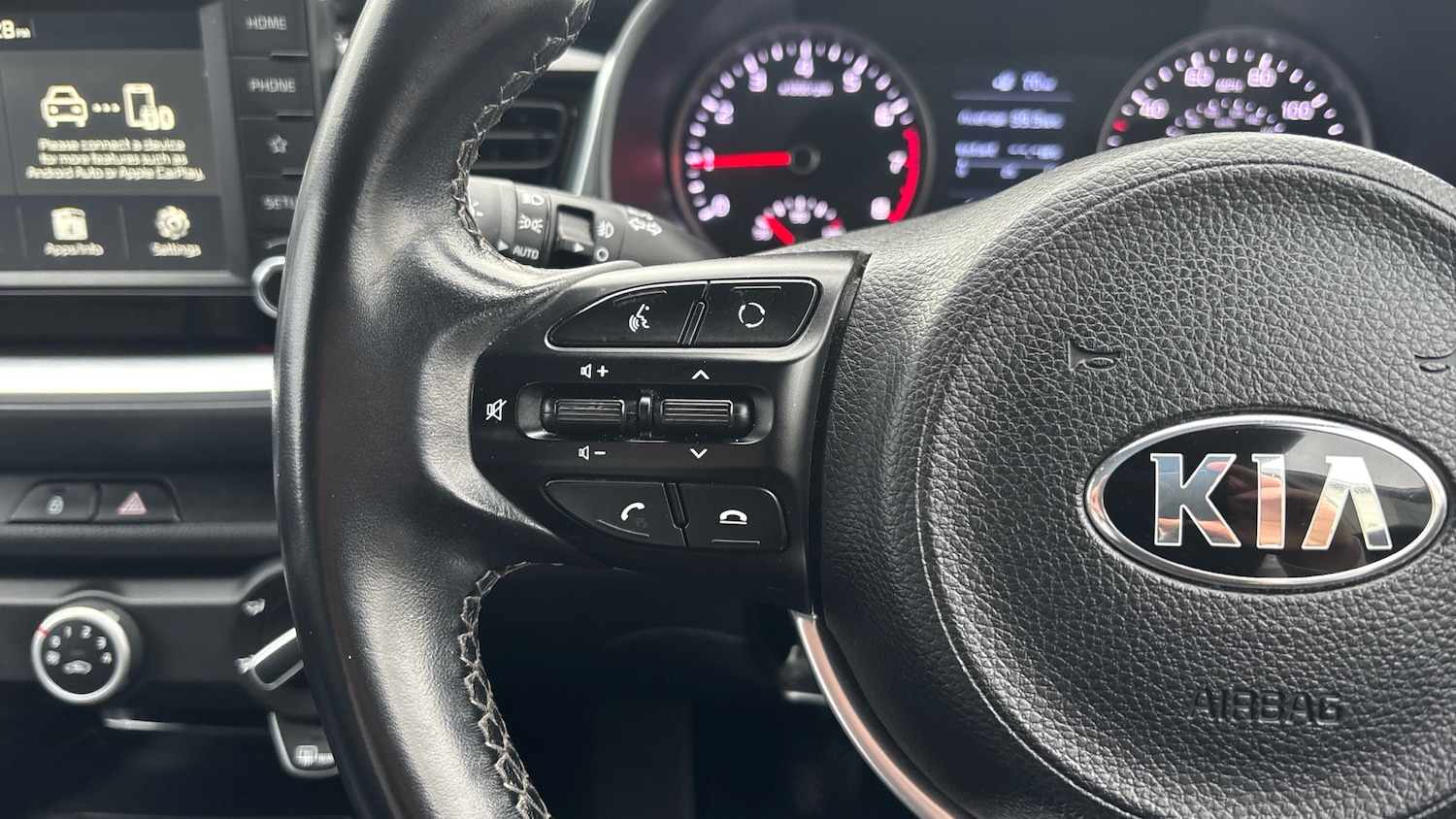 Used Kia Stonic 2020 for sale - 76693254: Photo 34