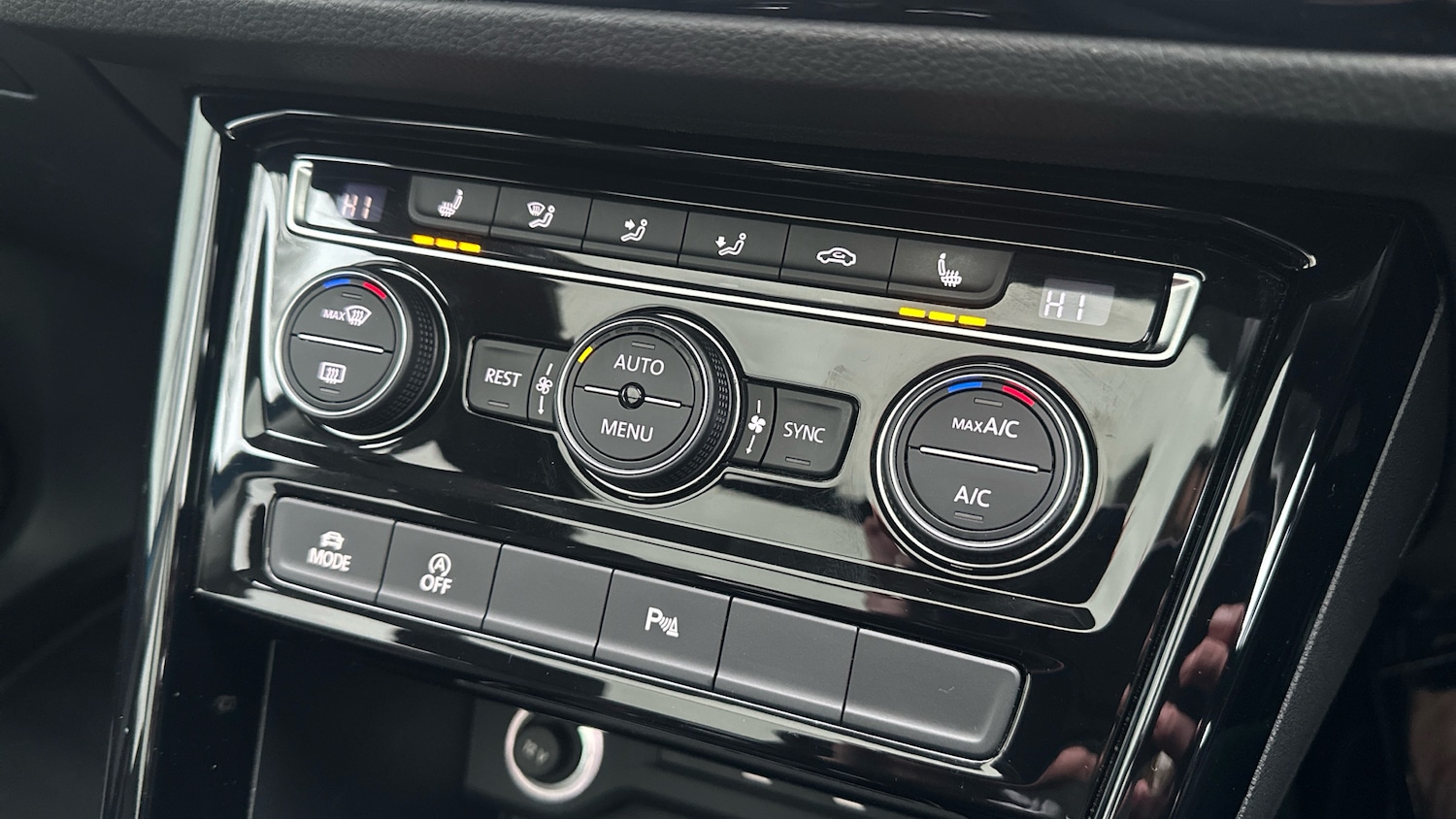 Used Volkswagen Touran 2021 for sale - 76722698: Photo 24