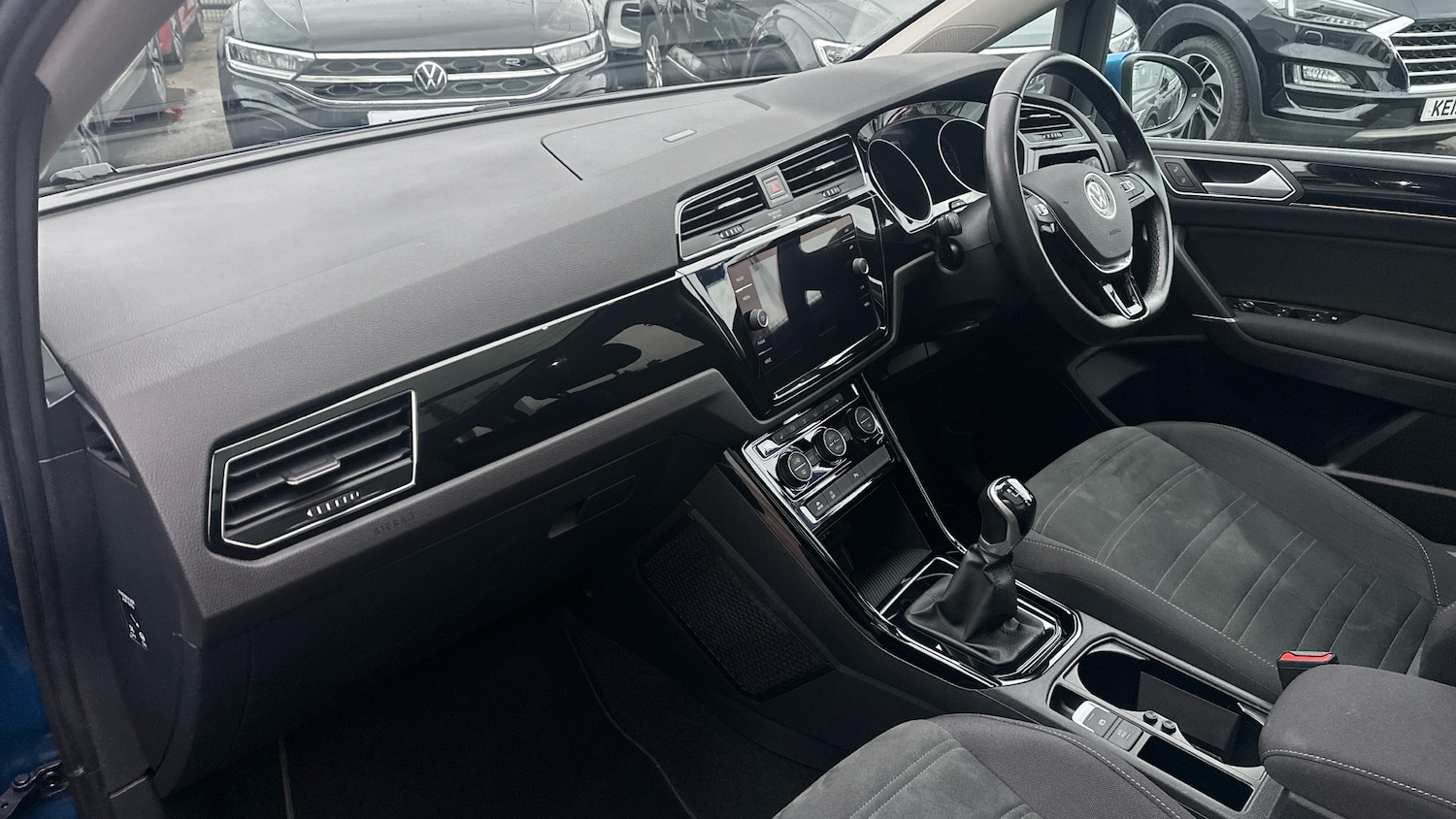 Used Volkswagen Touran 2021 for sale - 76722698: Photo 9