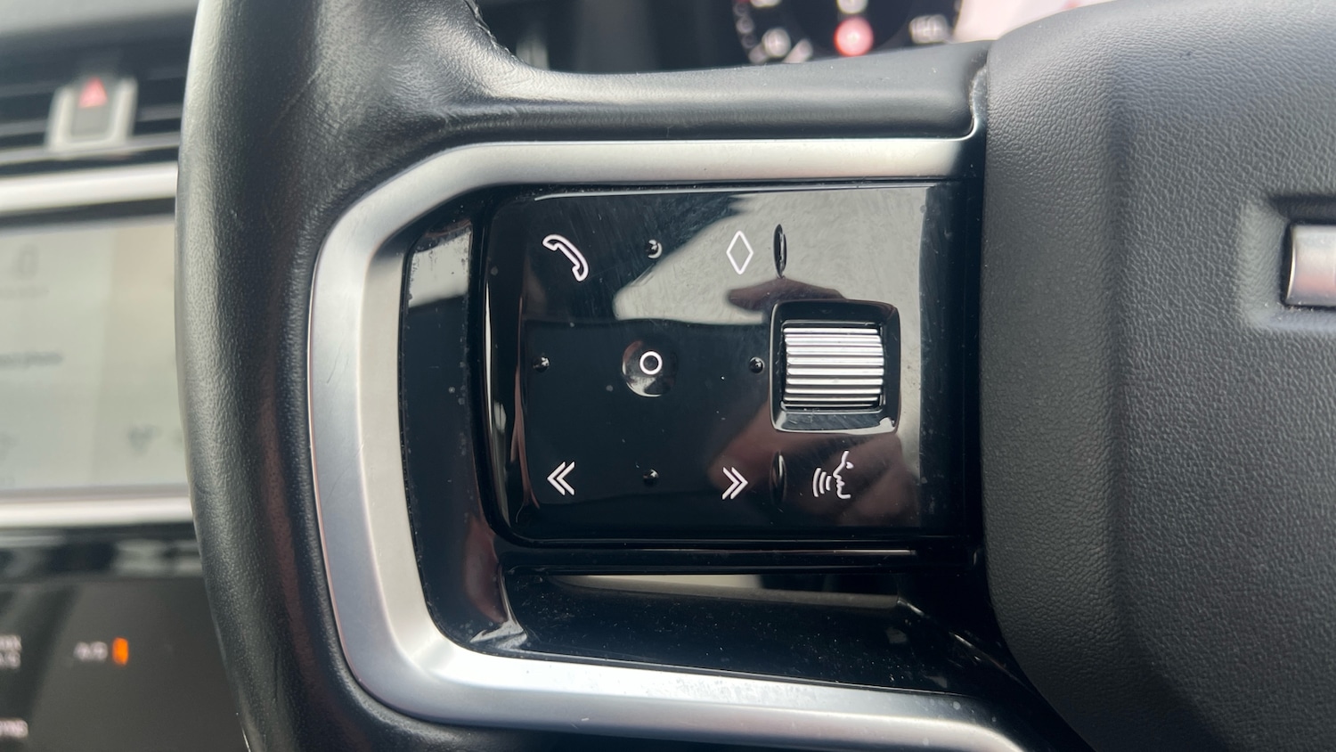 Used Land Rover Discovery Sport 2021 for sale - 76807000: Photo 25