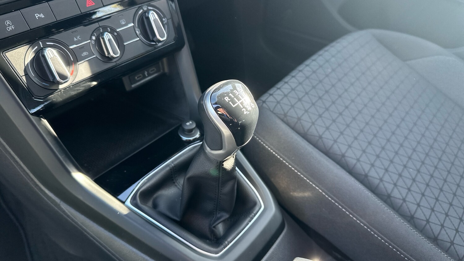 Used Volkswagen T-Cross 2023 for sale - 78163132: Photo 13