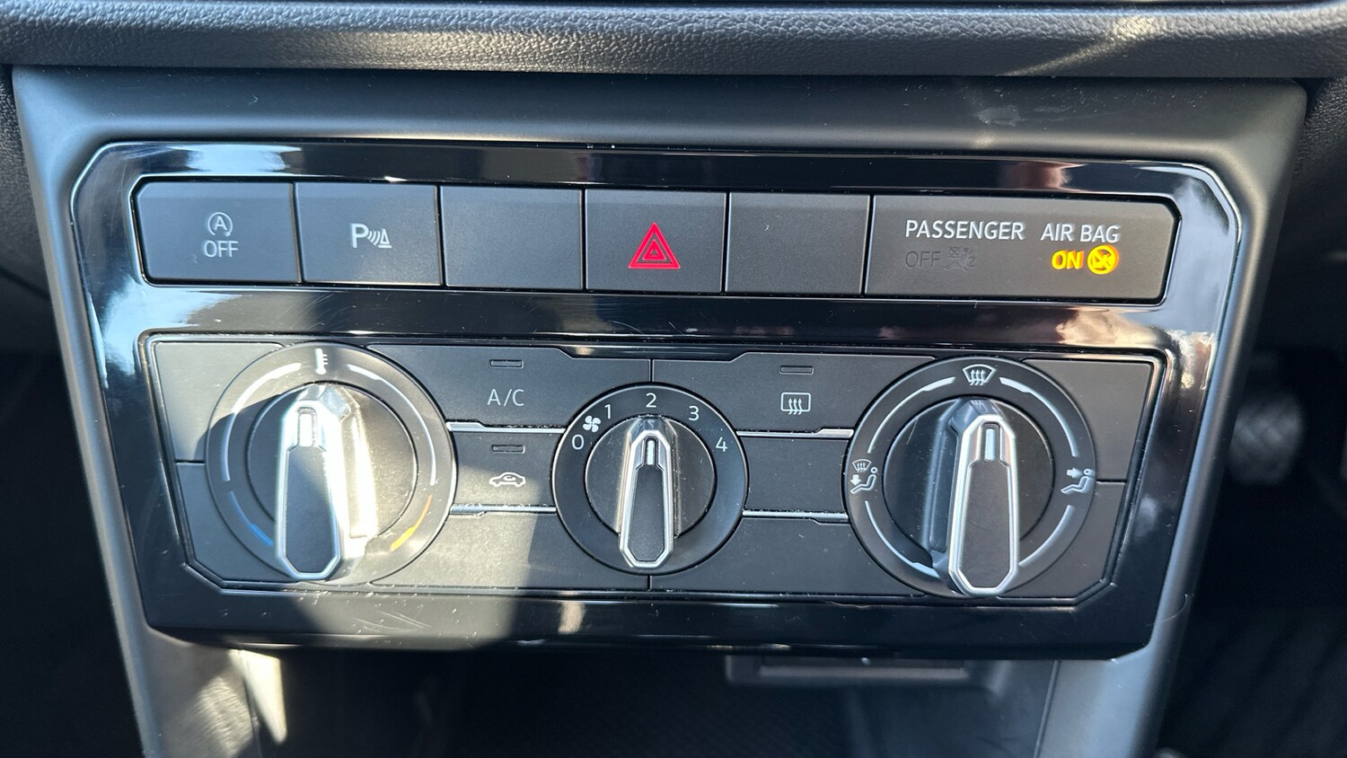 Used Volkswagen T-Cross 2023 for sale - 78163132: Photo 23