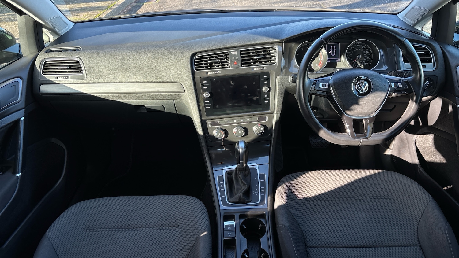 Used Volkswagen Golf 2018 for sale - 76662926: Photo 10