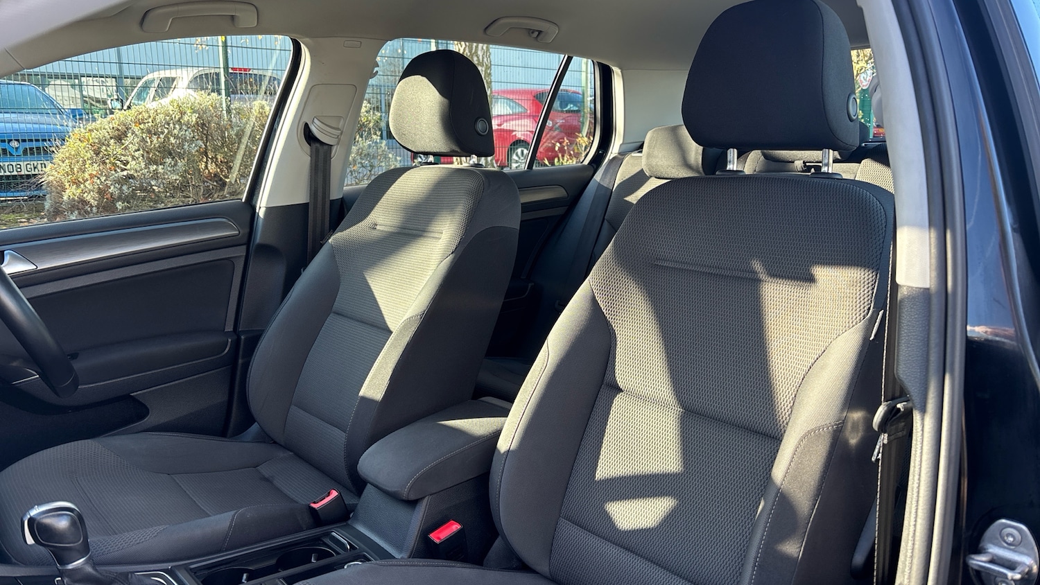 Used Volkswagen Golf 2018 for sale - 76662926: Photo 29