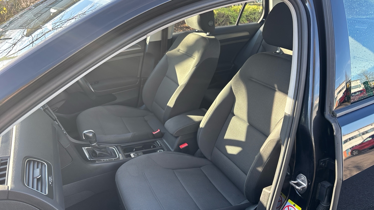 Used Volkswagen Golf 2018 for sale - 76662926: Photo 30