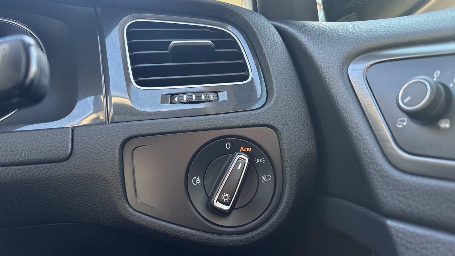 Used Volkswagen Golf 2018 for sale - 76662926: Photo 34