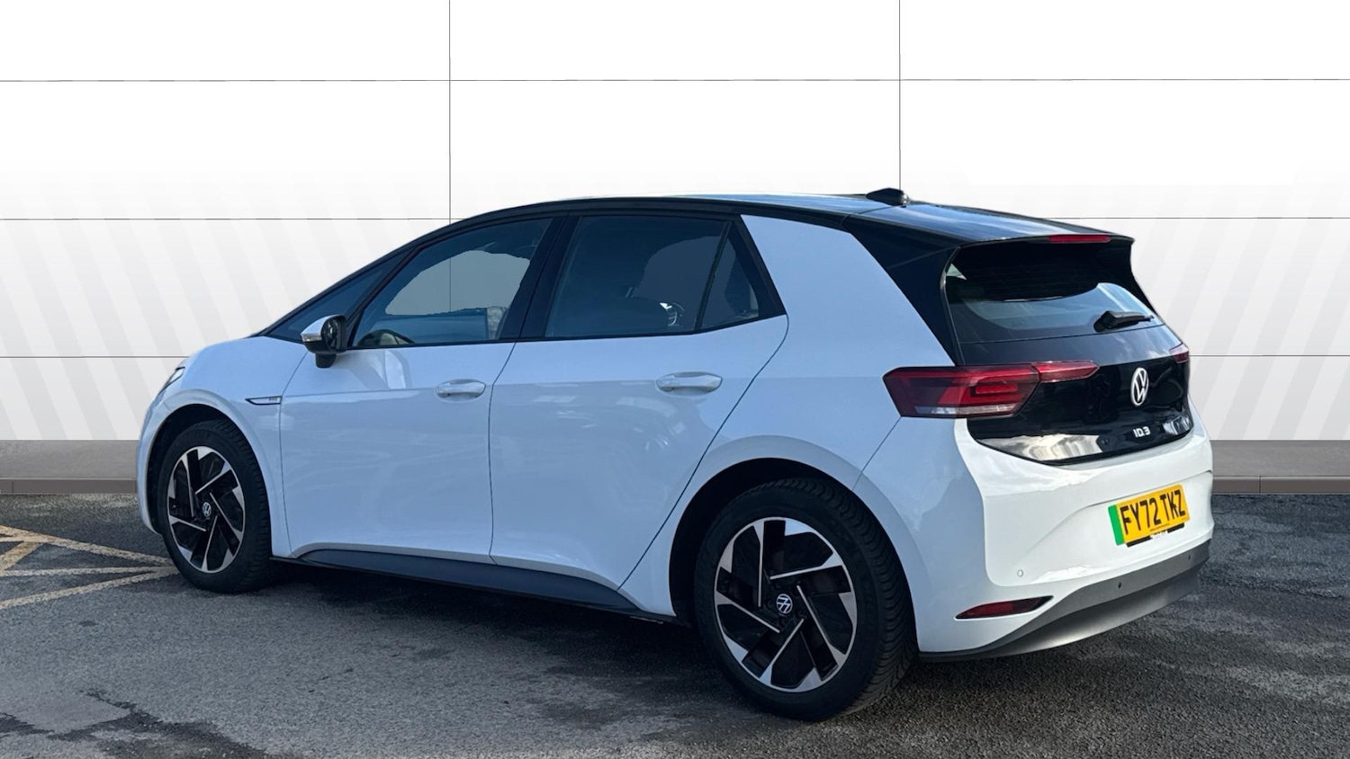 Used Volkswagen ID.3 2022 for sale - 77365089: Photo 2