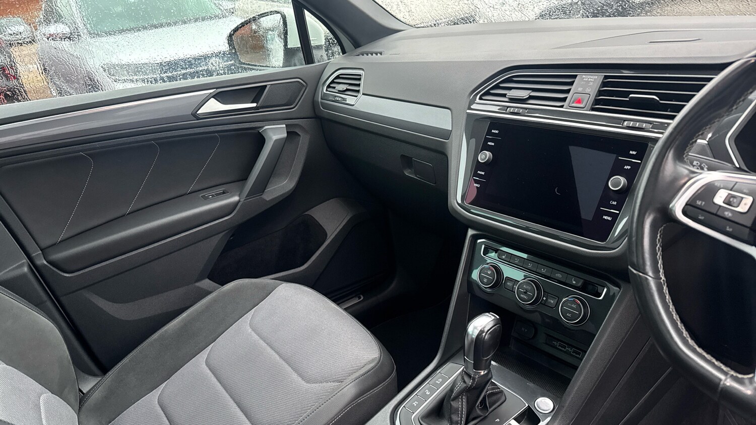 Used Volkswagen Tiguan 2019 for sale - 77350312: Photo 14