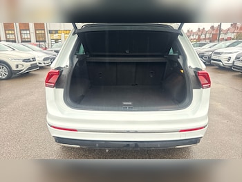 Used Volkswagen Tiguan 2019 for sale - 77350312: Photo