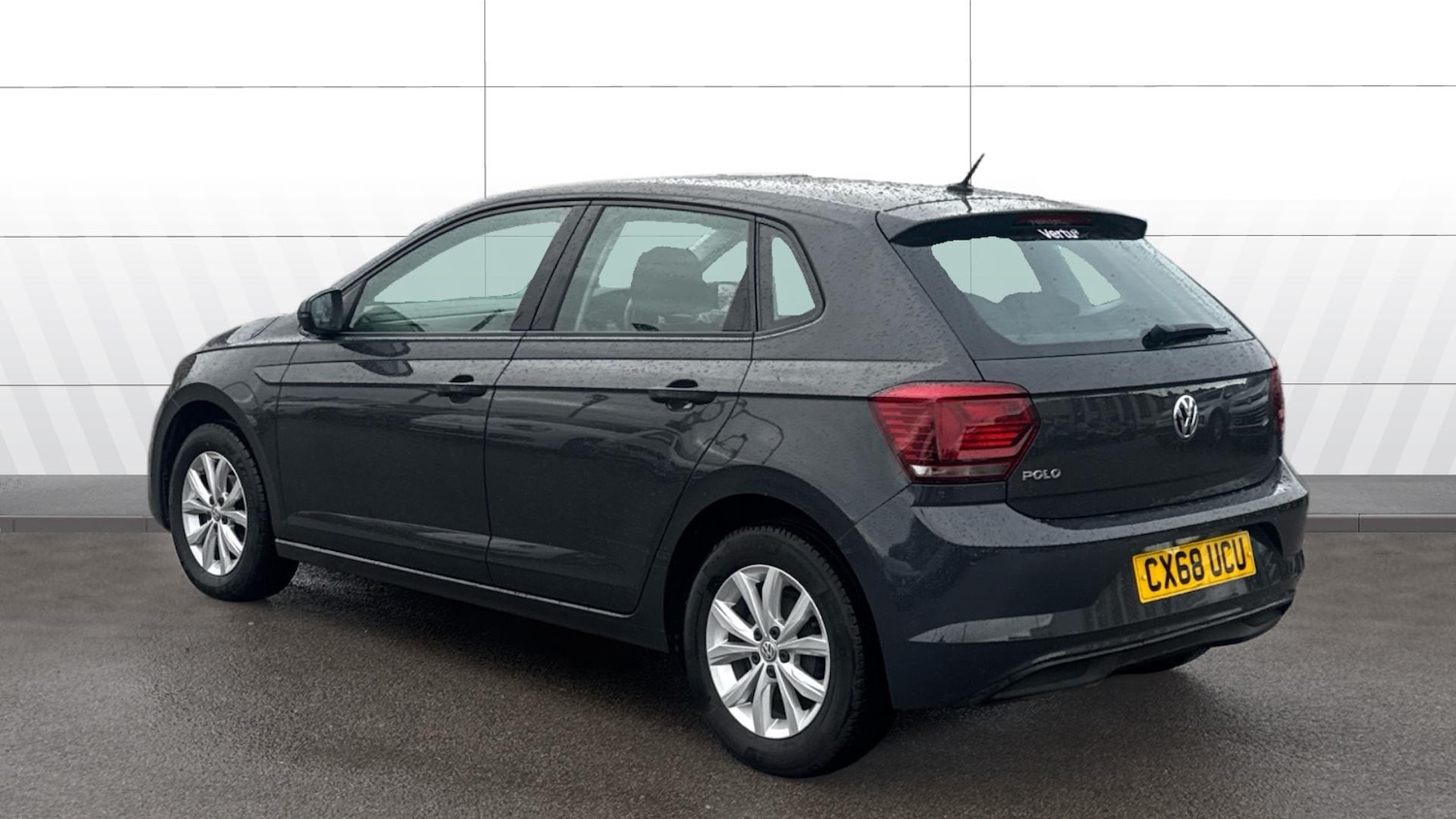 Used Volkswagen Polo 2018 for sale - 76968716: Photo 2