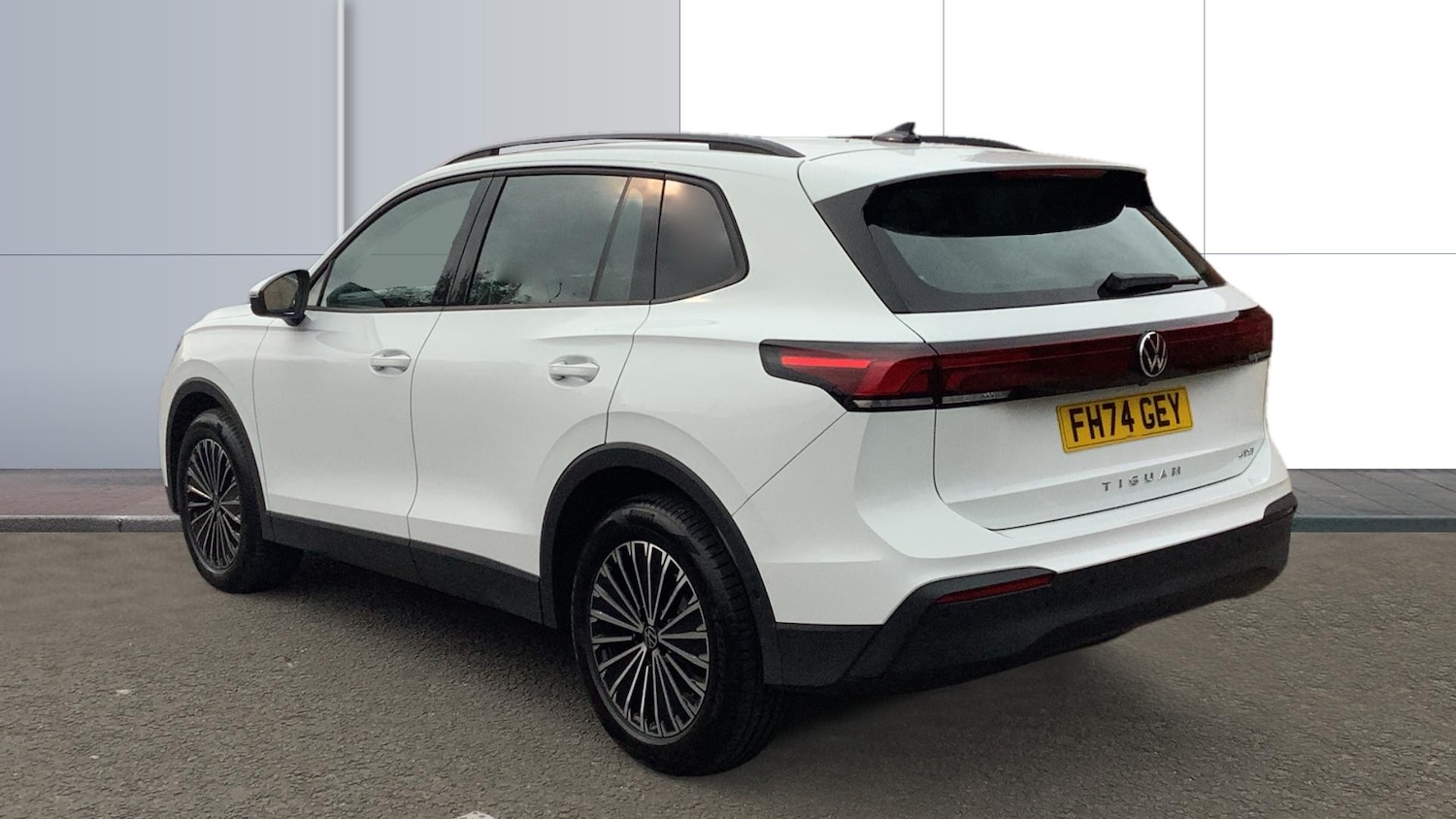 Used Volkswagen Tiguan 2025 for sale - 77545691: Photo 2