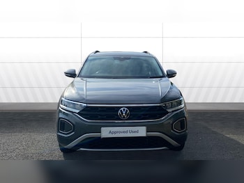 Used Volkswagen T-Roc 2022 for sale - 79538131: Photo