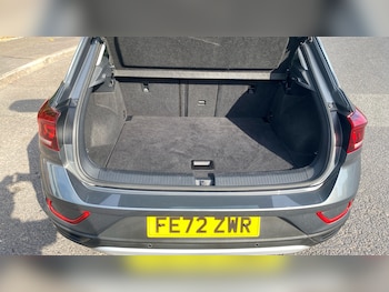 Used Volkswagen T-Roc 2022 for sale - 79538131: Photo
