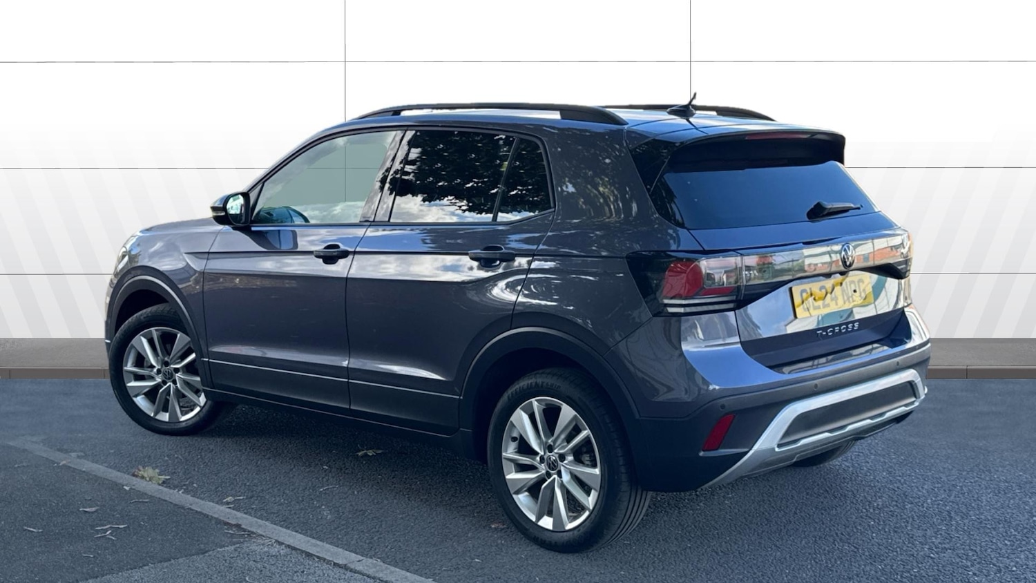 Used Volkswagen T-Cross 2024 for sale - 75996721: Photo 2