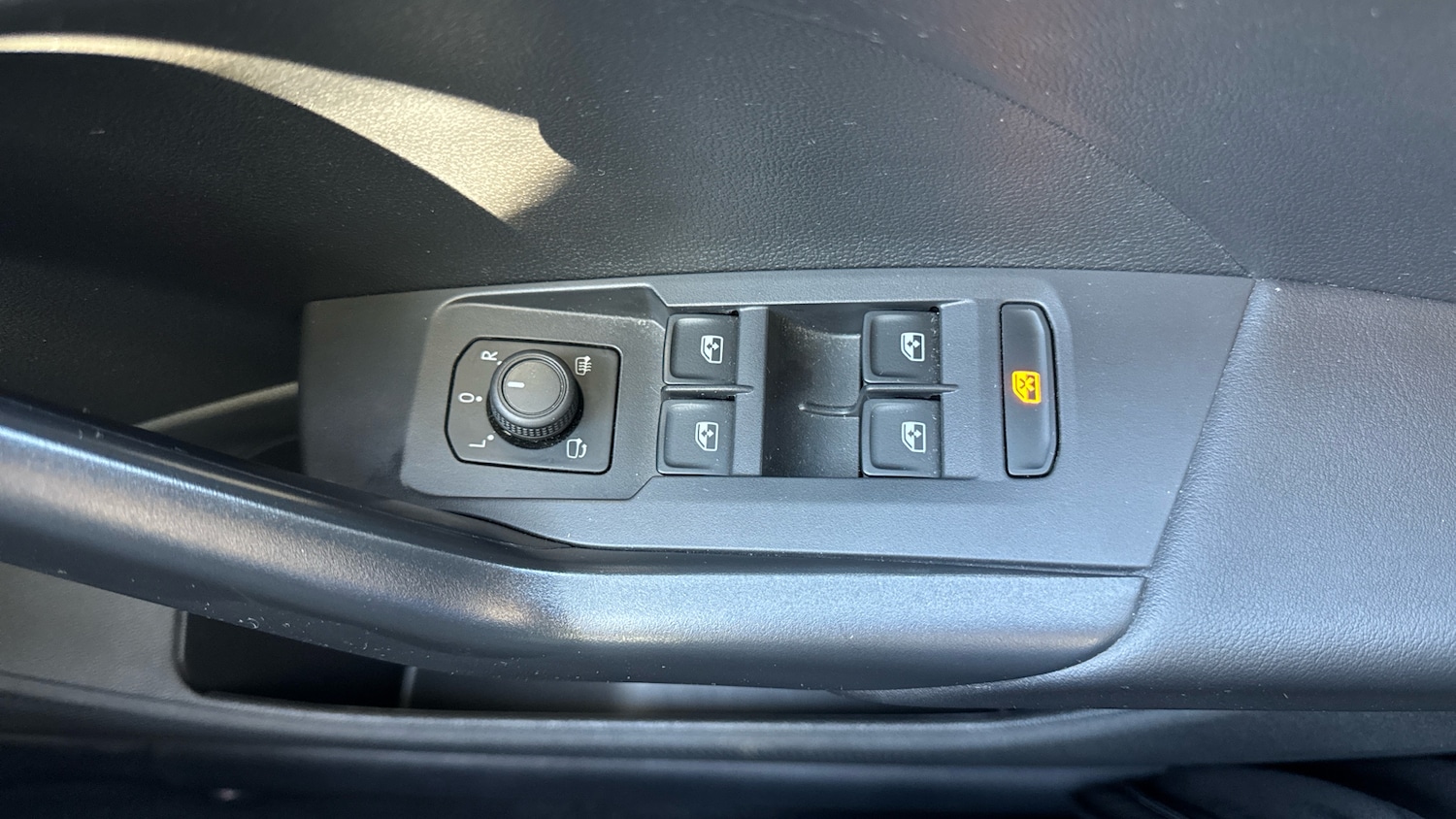 Used Volkswagen T-Cross 2024 for sale - 75996721: Photo 32