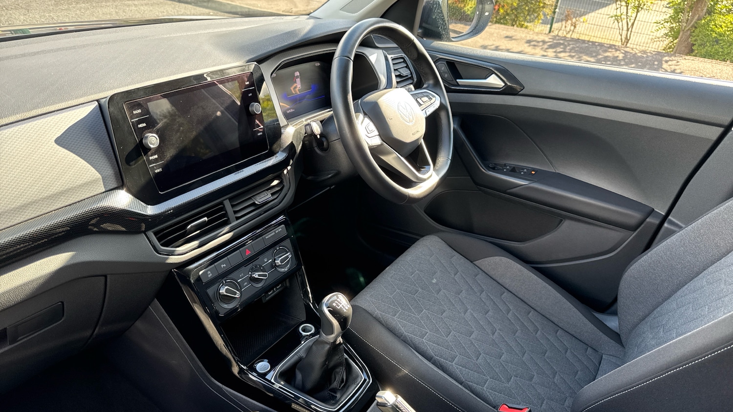 Used Volkswagen T-Cross 2024 for sale - 75996721: Photo 9