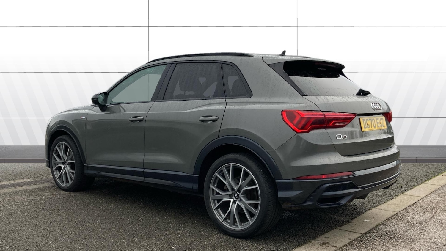 Used Audi Q3 2020 for sale - 76806999: Photo 2