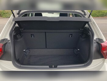 Used Volkswagen Polo 2024 for sale - 78323422: Photo