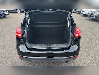Used Ford Focus 2017 for sale - 75903890: Photo