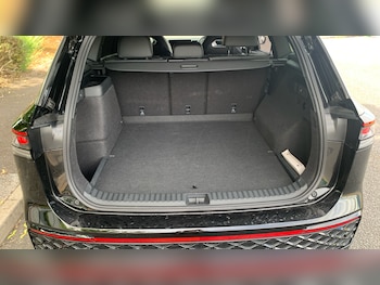 Used Volkswagen Touran 2026 for sale - 78901344: Photo