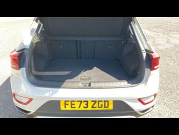 Used Volkswagen T-Roc 2023 for sale - 75066676: Photo