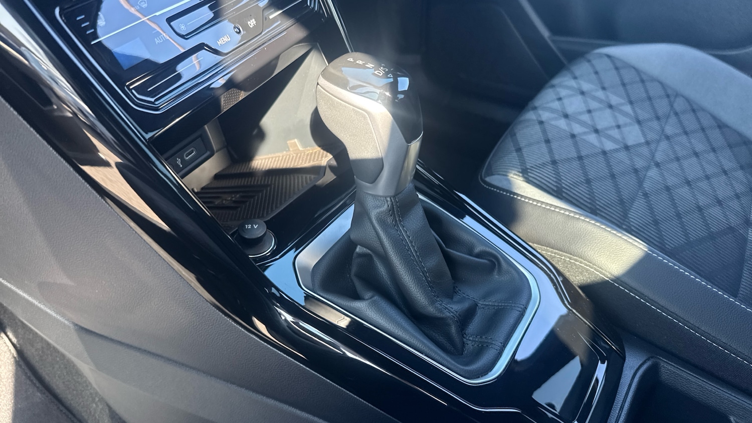 Used Volkswagen T-Roc 2025 for sale - 77984762: Photo 13