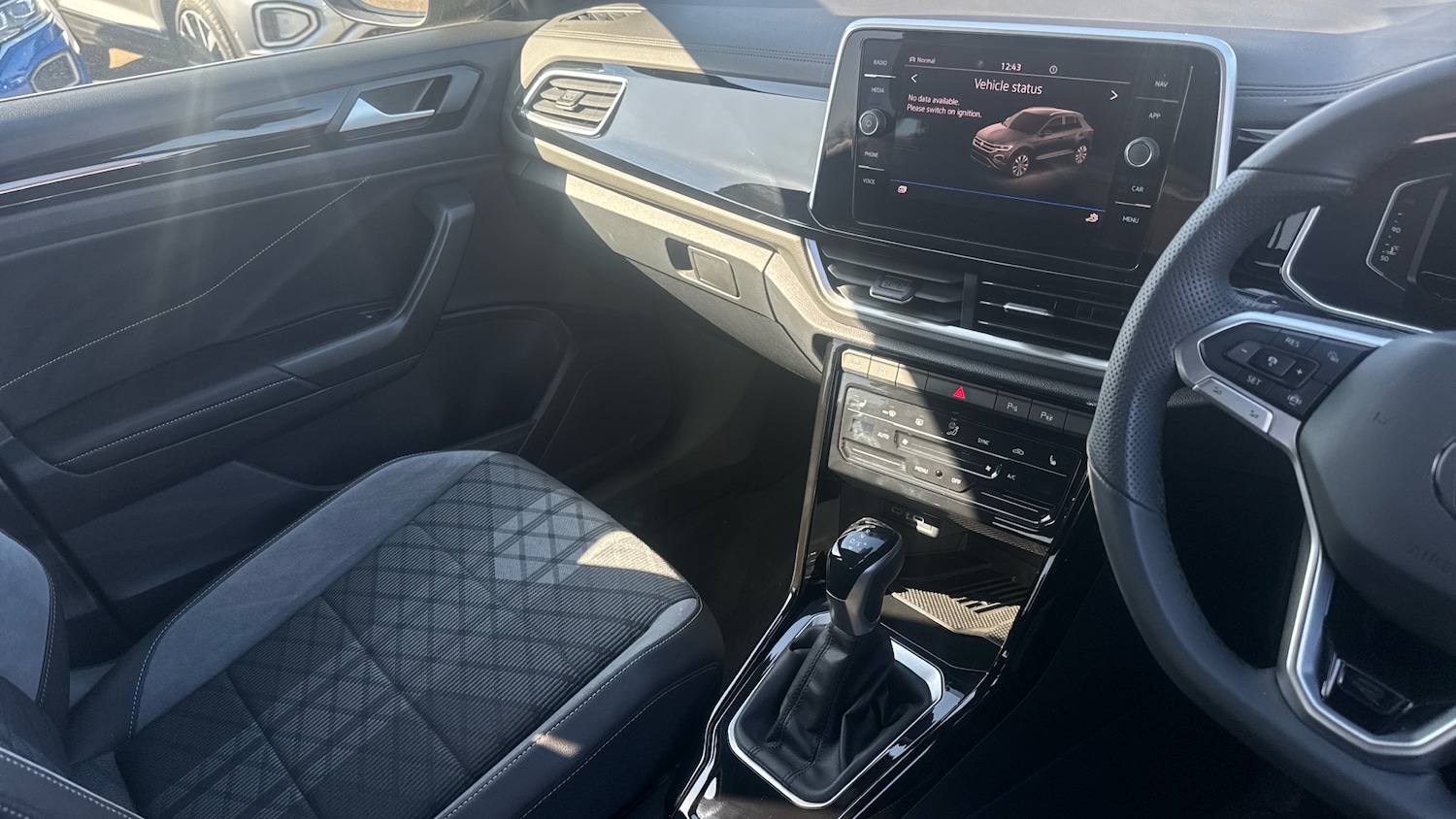 Used Volkswagen T-Roc 2025 for sale - 77984762: Photo 14