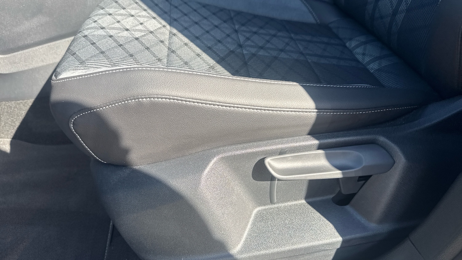 Used Volkswagen T-Roc 2025 for sale - 77984762: Photo 22