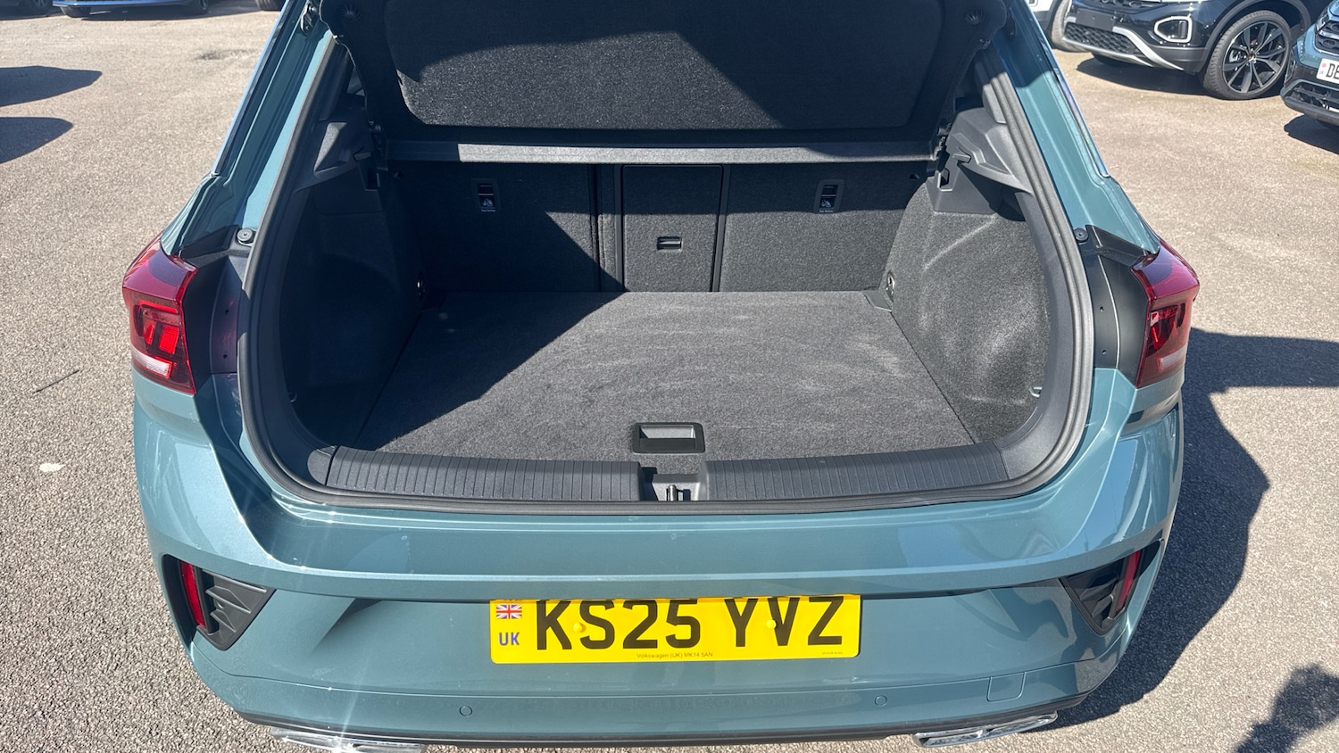 Used Volkswagen T-Roc 2025 for sale - 77984762: Photo 4