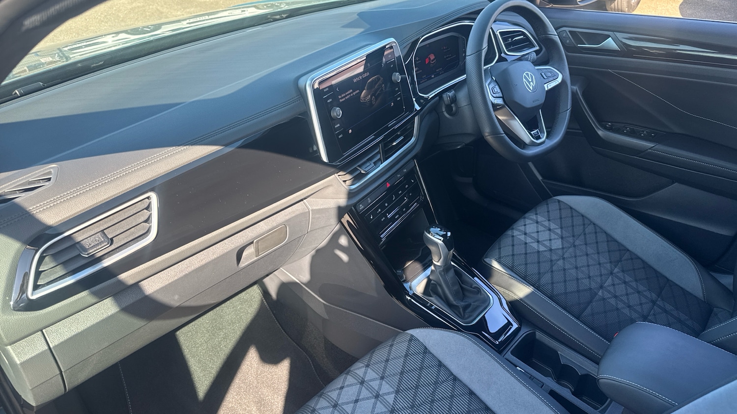 Used Volkswagen T-Roc 2025 for sale - 77984762: Photo 9