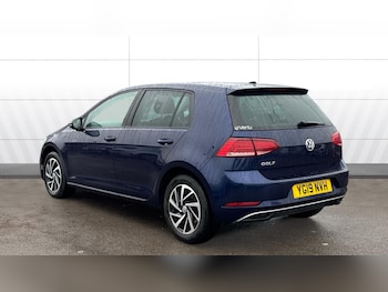 Used Volkswagen Golf 2019 for sale - 77337474: Photo