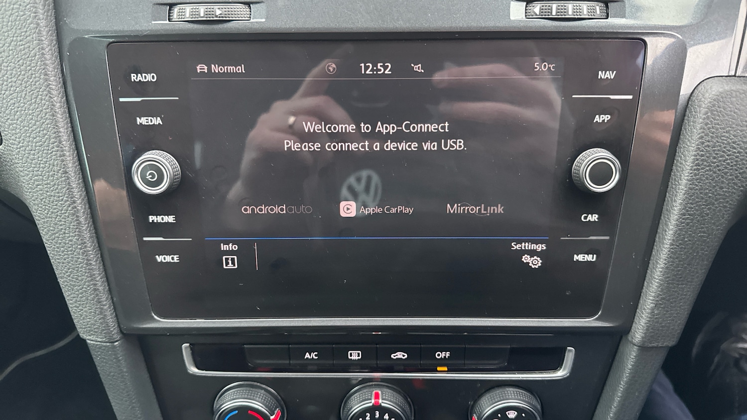 Used Volkswagen Golf 2019 for sale - 77337474: Photo 49