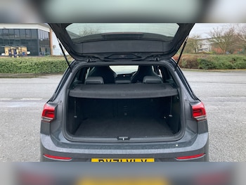 Used Volkswagen Golf 2021 for sale - 76894376: Photo